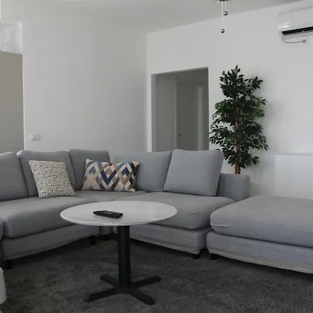 Infinity Sea View Penthouse Apartment Sarande